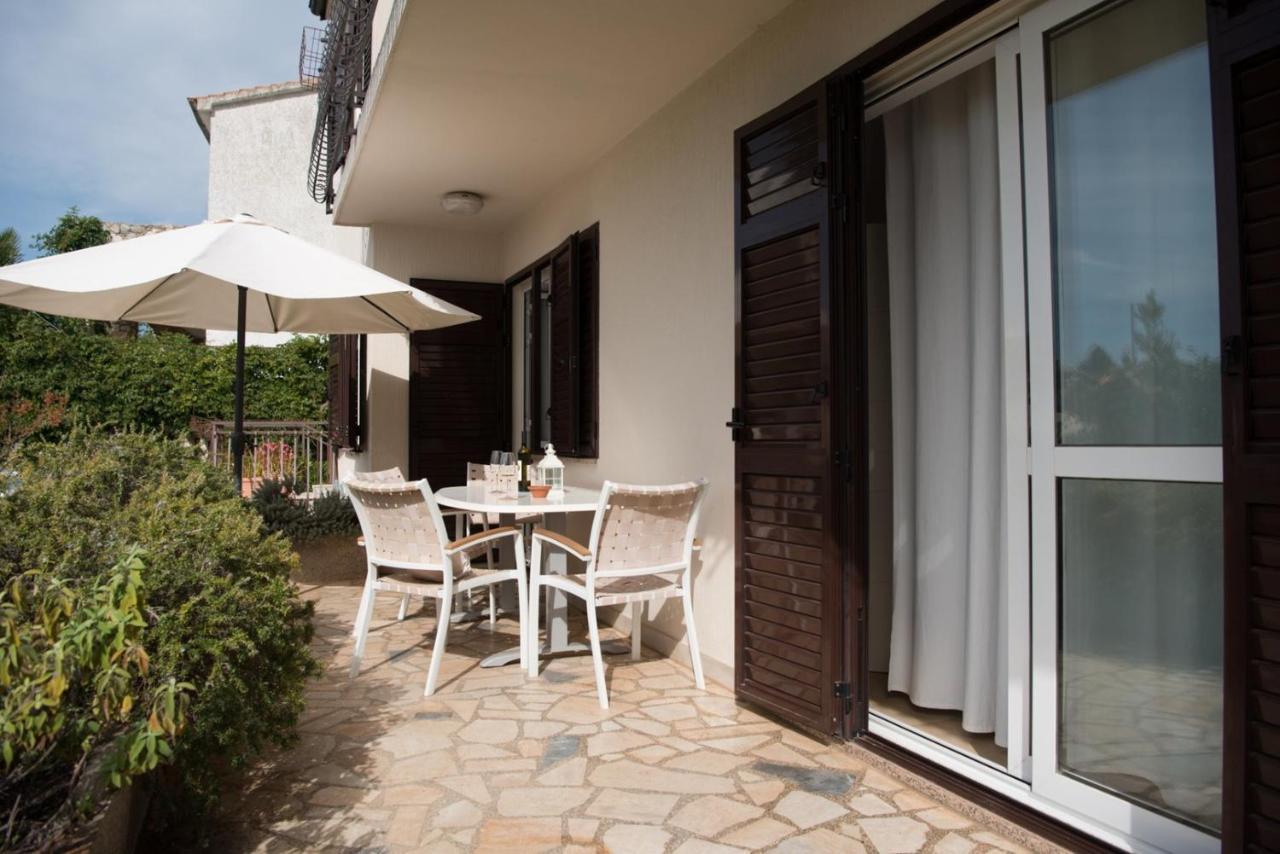 Apartments Sandra Porec Exterior photo