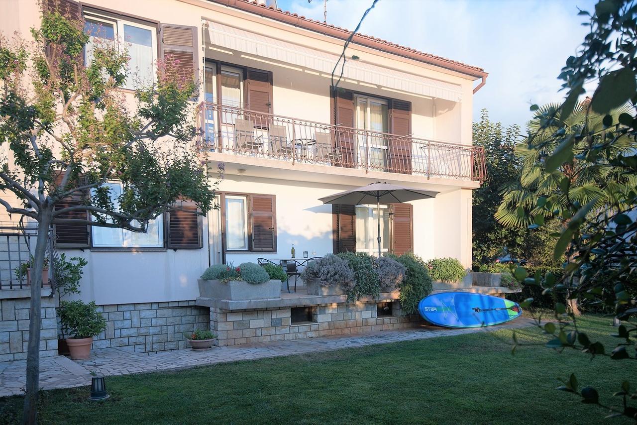 Apartments Sandra Porec Exterior photo